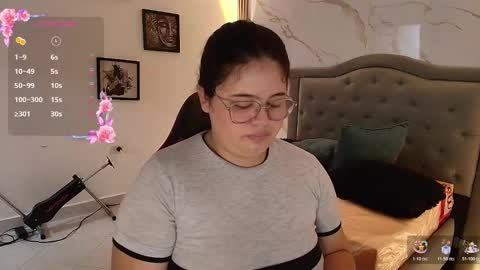  N I N A online show from 12/17/25, 03:18