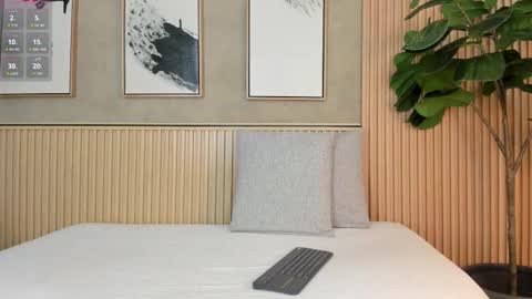 NINA online show from 09/13/25, 12:27