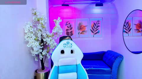 Nina  online show from 02/19/26, 03:46