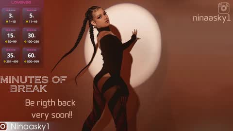 Snapshot of ninaa_sky chatting on 12/24/24, 04:51    online show from 12/24/24, 04:51