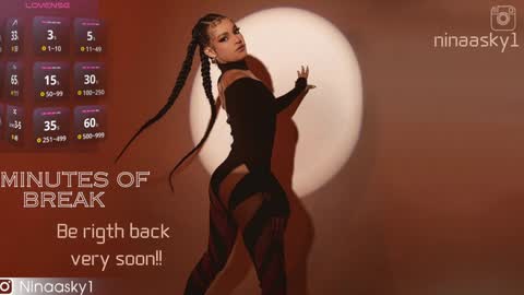 Snapshot of ninaa_sky chatting on 01/22/25, 04:55    online show from 01/22/25, 04:55