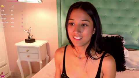 NINA BRAVU online show from 04/18/26, 12:42