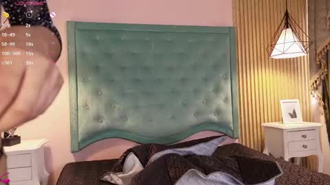 NINA BRAVU online show from 04/24/26, 02:52