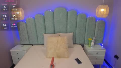 Nina  online show from 01/07/26, 02:47