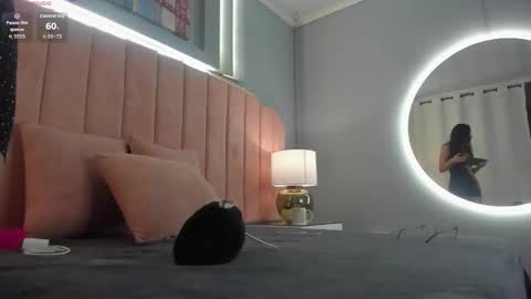 Nina  online show from 03/17/26, 02:38