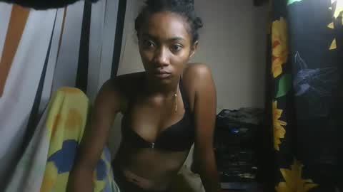 ninaeaa online show from 11/30/25, 01:31