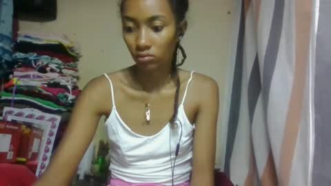Snapshot of ninaeaa chatting on 05/09/26, 12:27 ninaeaa online show from 05/09/26, 12:27