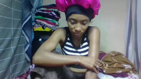 Snapshot of ninaeaa chatting on 05/19/26, 03:57 ninaeaa online show from 05/19/26, 03:57