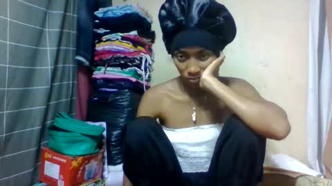 Snapshot of ninaeaa chatting on 05/27/26, 08:17 ninaeaa online show from 05/27/26, 08:17