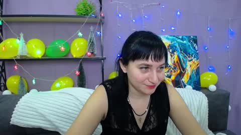 ninaflawlees online show from 01/15/25, 10:35