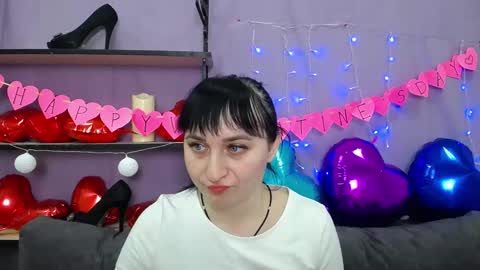 ninaflawlees online show from 02/06/25, 02:33