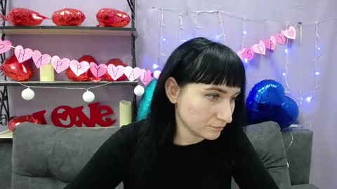 ninaflawlees online show from 02/15/25, 07:17