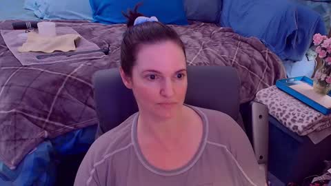 Snapshot of ninajaymes chatting on 09/19/25, 10:21 Nina Jaymes online show from 09/19/25, 10:21