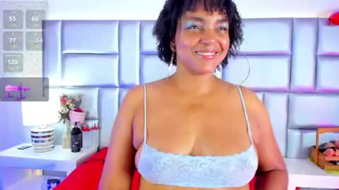 Snapshot of ninaniicole chatting on 07/27/26, 12:23 Nicole online show from 07/27/26, 12:23