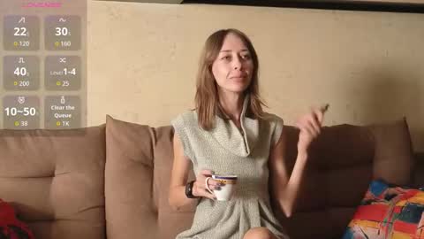 NinaNovalicious online show from 10/01/25, 07:25