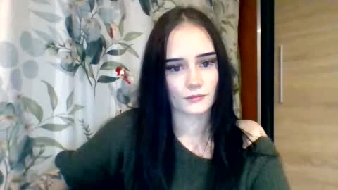 Nina online show from 12/17/25, 09:21