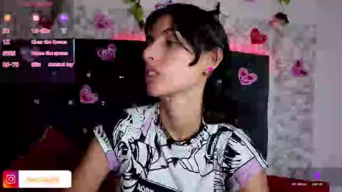 Snapshot of ninasky19 chatting on 02/12/26, 02:17 ninasky19 online show from 02/12/26, 02:17