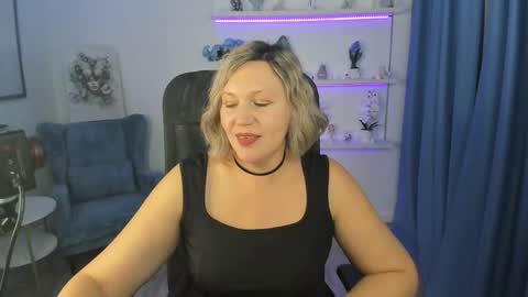 ninastarle online show from 11/06/25, 11:44