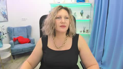 ninastarle online show from 04/24/26, 12:07