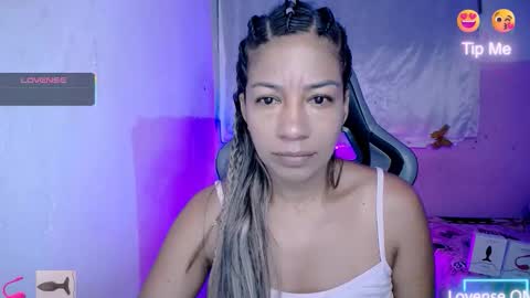 ninatinydoll1 online show from 10/13/25, 07:52