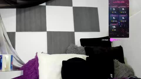 Nina online show from 03/11/25, 04:40