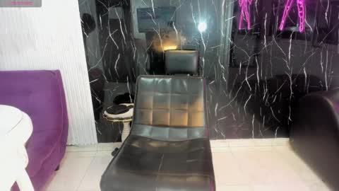 nini_beyker online show from 02/14/26, 01:30