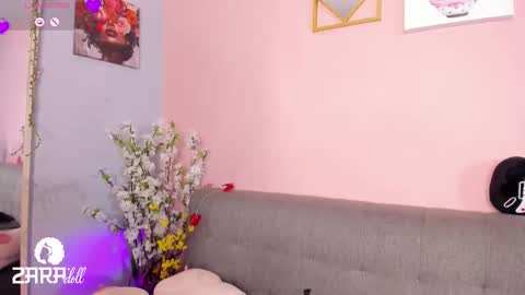 Snapshot of nini_martinii chatting on 09/20/25, 11:11 NINI online show from 09/20/25, 11:11