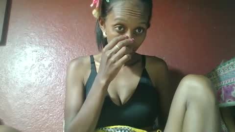 Snapshot of ninie246746 chatting on 01/12/25, 12:23 ninie246746 online show from 01/12/25, 12:23