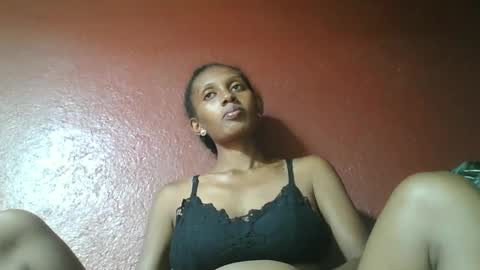 Snapshot of ninie246746 chatting on 02/17/25, 08:41 ninie246746 online show from 02/17/25, 08:41