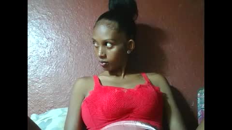 Snapshot of ninie246746 chatting on 02/22/25, 05:34 ninie246746 online show from 02/22/25, 05:34