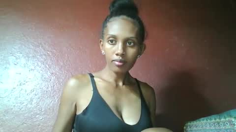 Snapshot of ninie246746 chatting on 02/24/25, 03:20 ninie246746 online show from 02/24/25, 03:20