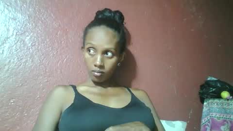 Snapshot of ninie246746 chatting on 03/10/25, 10:04 ninie246746 online show from 03/10/25, 10:04