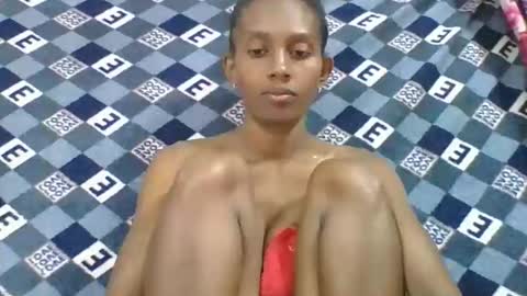 Snapshot of ninie246746 chatting on 02/23/26, 06:33 ninie246746 online show from 02/23/26, 06:33