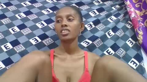 Snapshot of ninie246746 chatting on 02/24/26, 07:06 ninie246746 online show from 02/24/26, 07:06