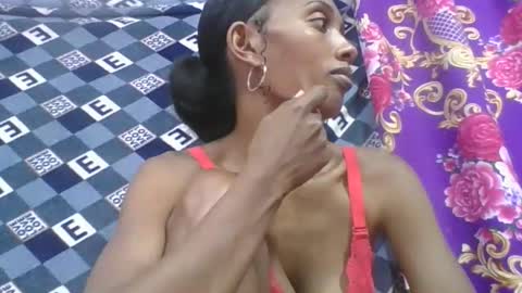 ninie246746 online show from 03/07/26, 09:06