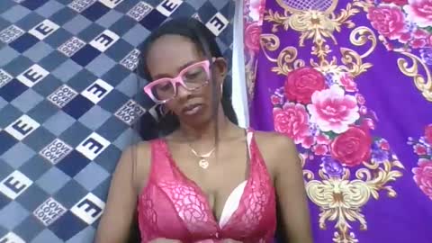 ninie246746 online show from 04/11/26, 07:45