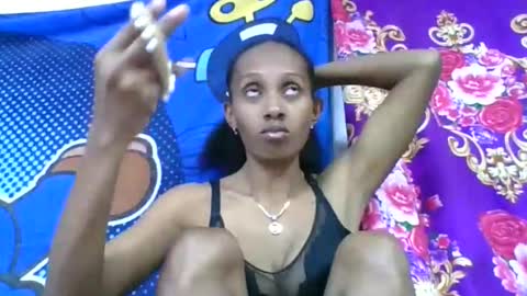 ninie246746 online show from 06/07/26, 05:33