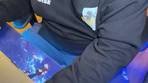 Snapshot of ninocut6 chatting on 02/19/25, 10:34 ninocut6 online show from 02/19/25, 10:34