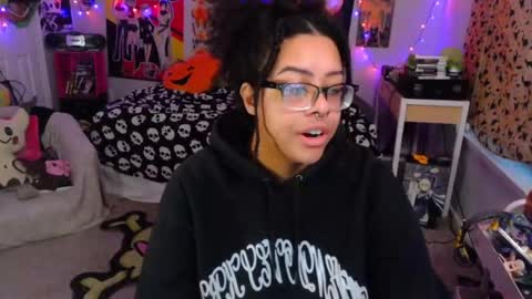 kiwi online show from 09/29/25, 11:59