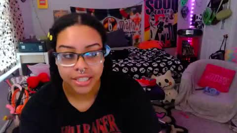 kiwi online show from 10/06/25, 01:41