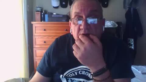 Dennis online show from 11/25/25, 03:34