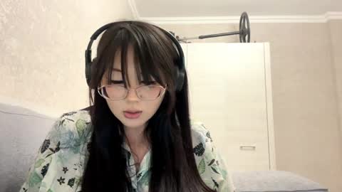 Nira online show from 04/01/26, 09:23