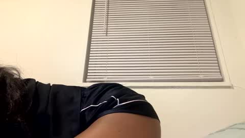 Snapshot of nirvanastar chatting on 12/19/24, 12:45 nirvanastar online show from 12/19/24, 12:45