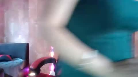 Nishu online show from 09/10/25, 04:01