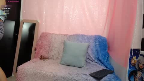 Snapshot of niuk_mei chatting on 03/06/25, 02:18 Niuk online show from 03/06/25, 02:18