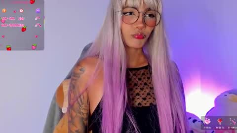 Snapshot of nix_taylor chatting on 10/22/25, 01:06 Nix online show from 10/22/25, 01:06