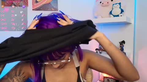 Snapshot of nix_taylor chatting on 11/28/25, 11:18 Nix online show from 11/28/25, 11:18