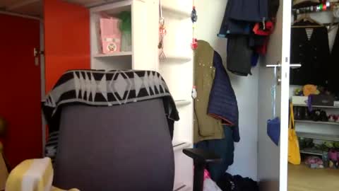 nixomuc online show from 02/21/25, 01:00