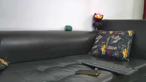 Snapshot of nixon347932 chatting on 01/18/25, 10:49 Nicolas Muscle online show from 01/18/25, 10:49