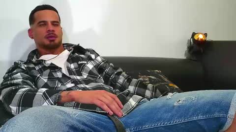 Snapshot of nixon347932 chatting on 01/20/25, 04:43 Nicolas Muscle online show from 01/20/25, 04:43